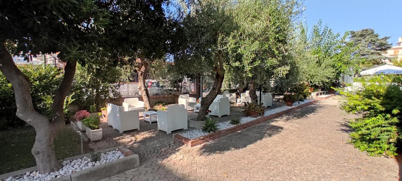 Villa Паестум Екстериор снимка