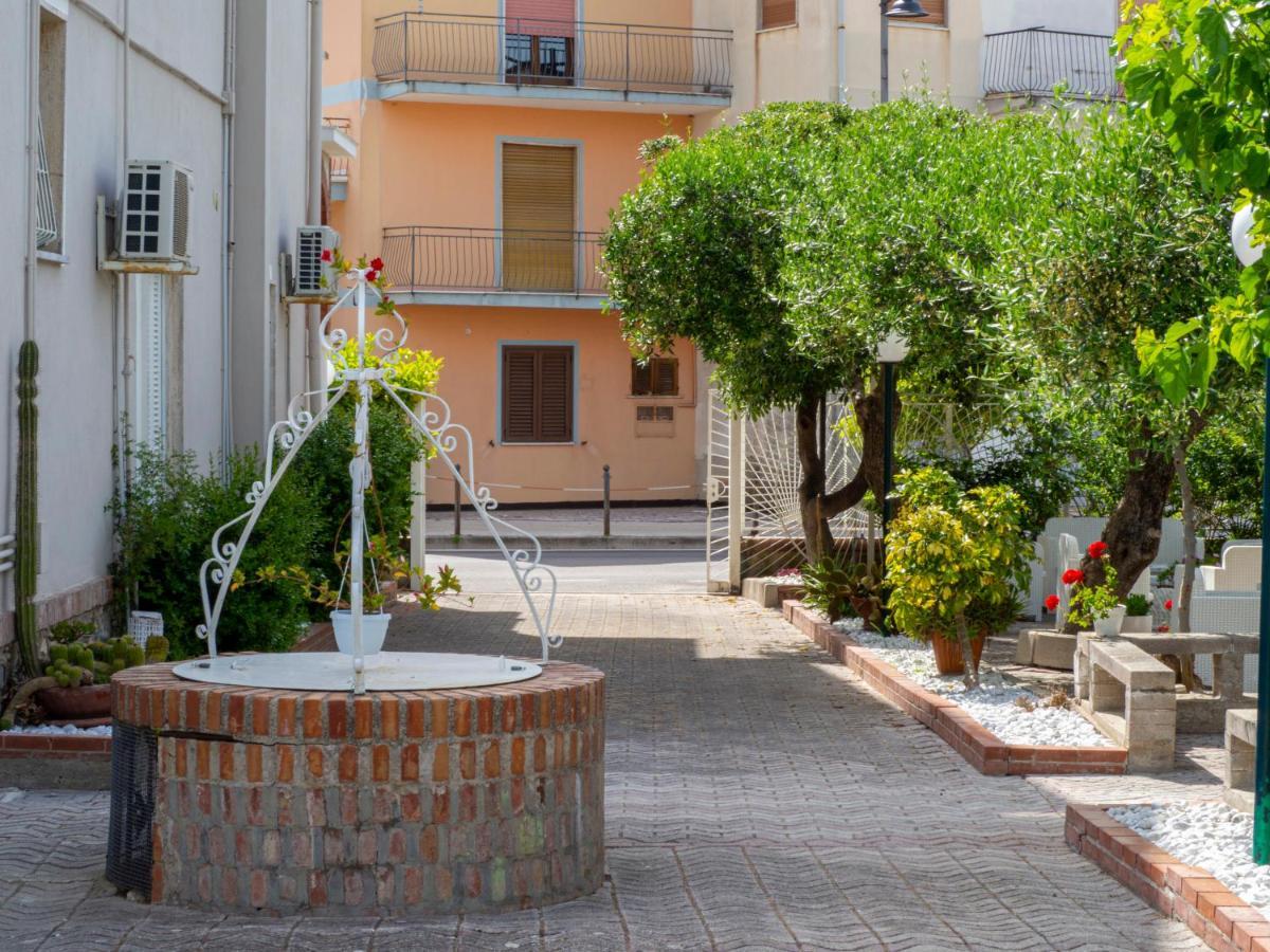 Villa Паестум Екстериор снимка